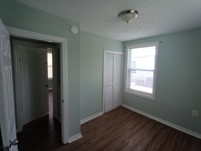 Foto del edificio - 2542 Wilcox Ct