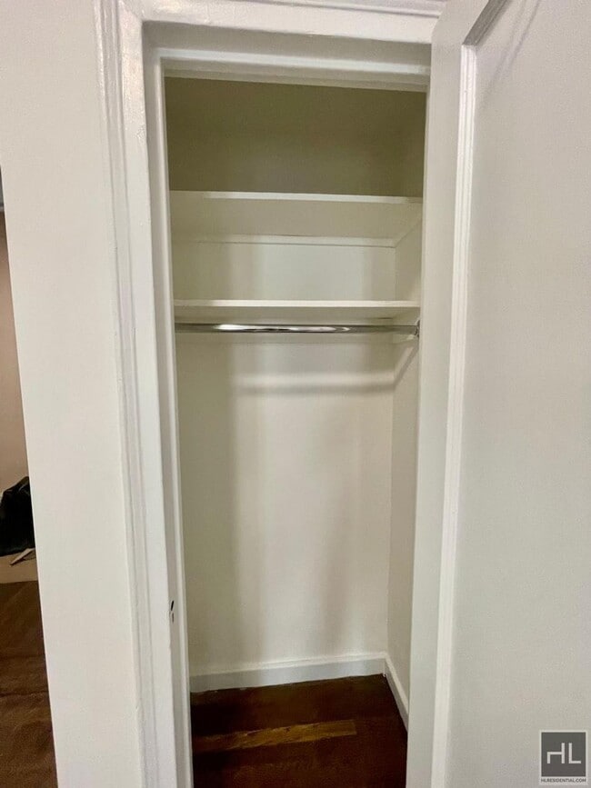 Foto del edificio - E 81st St