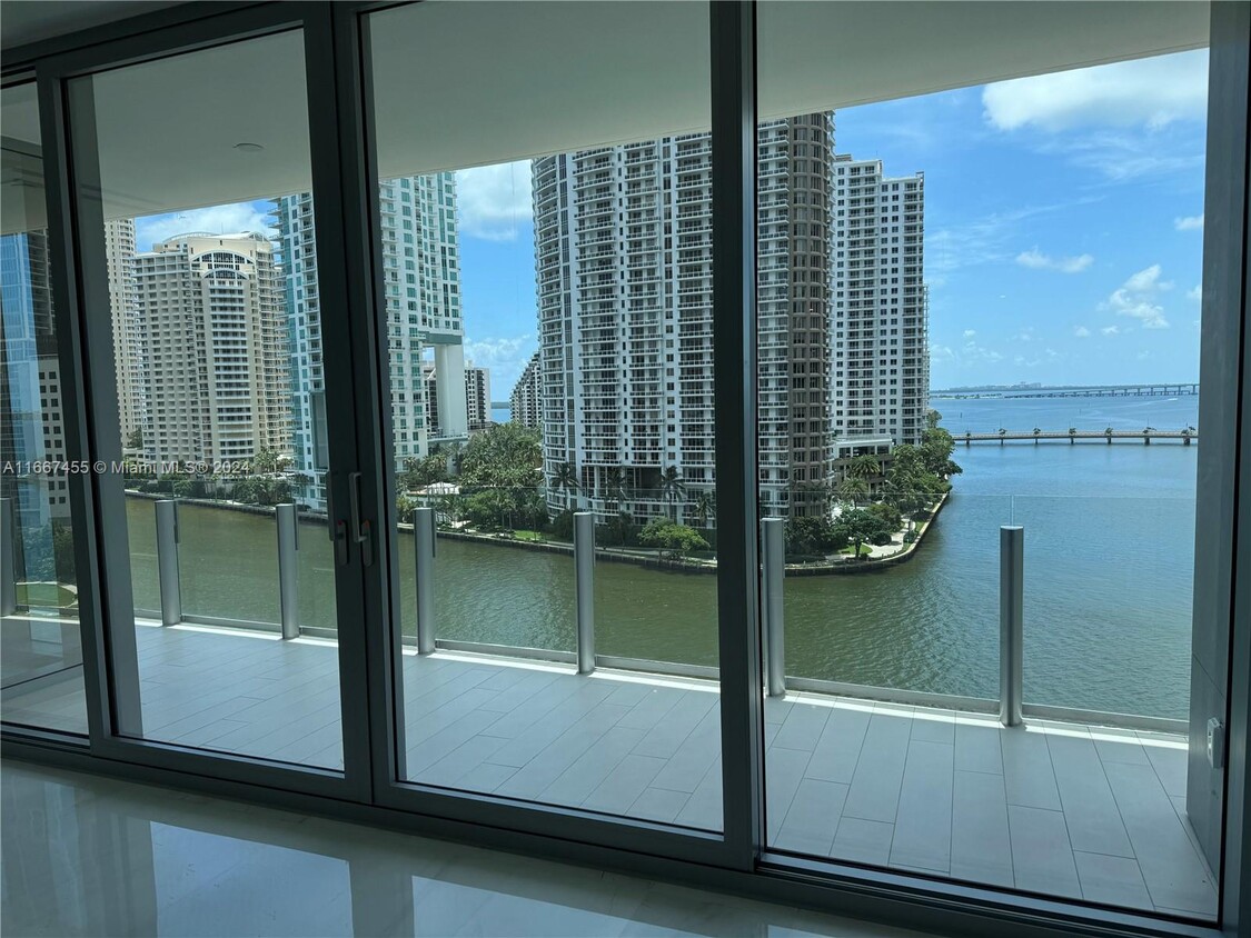 Foto principal - 300 Biscayne Blvd Way