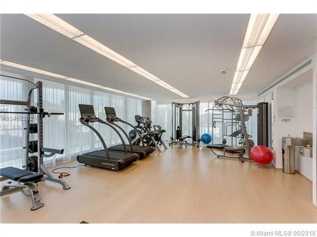 Building Photo - 321 Ocean Dr