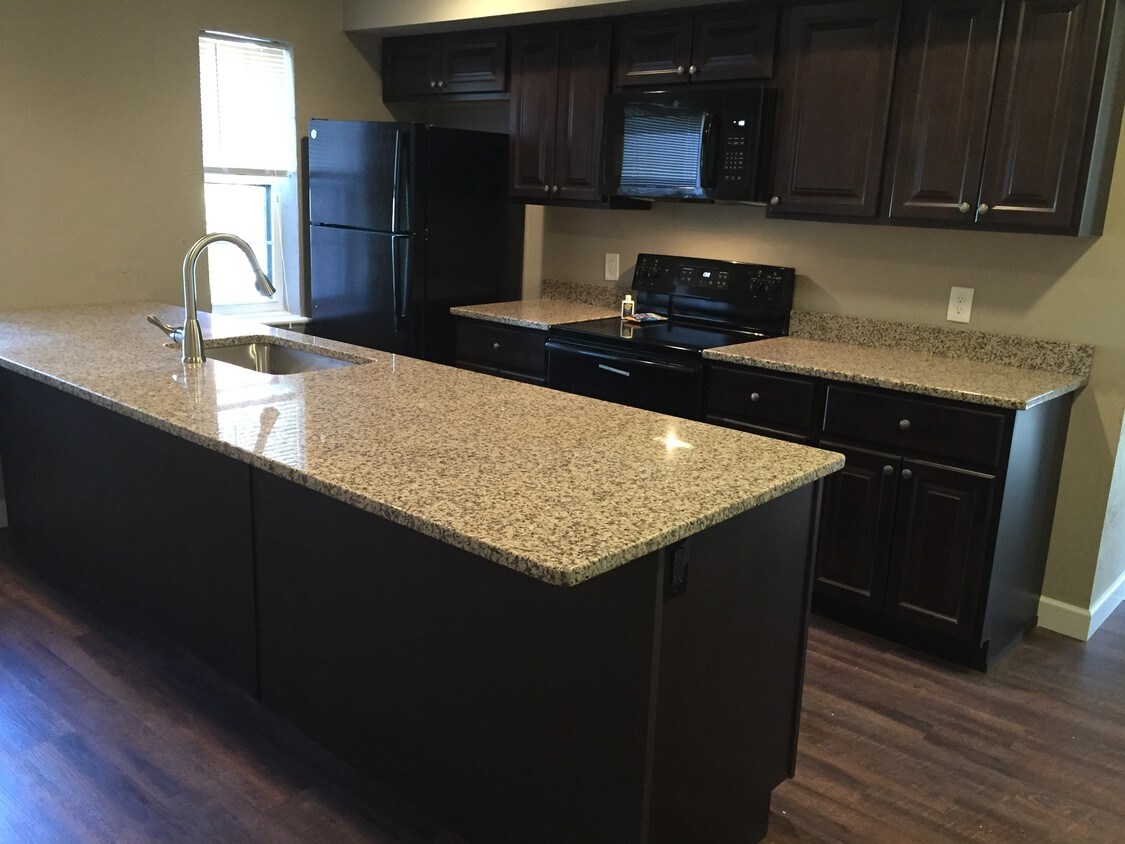 450 Madison Ave Unit 307 York Pa 17404 Apartment For Rent In
