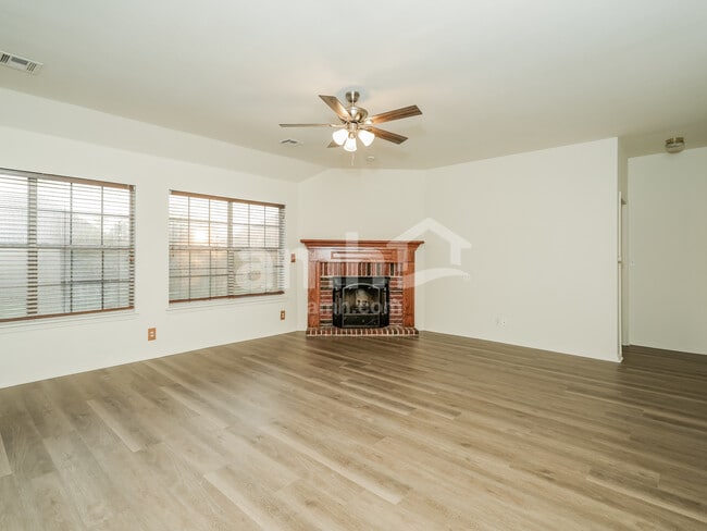 Foto del edificio - 4024 S 212th E Ave
