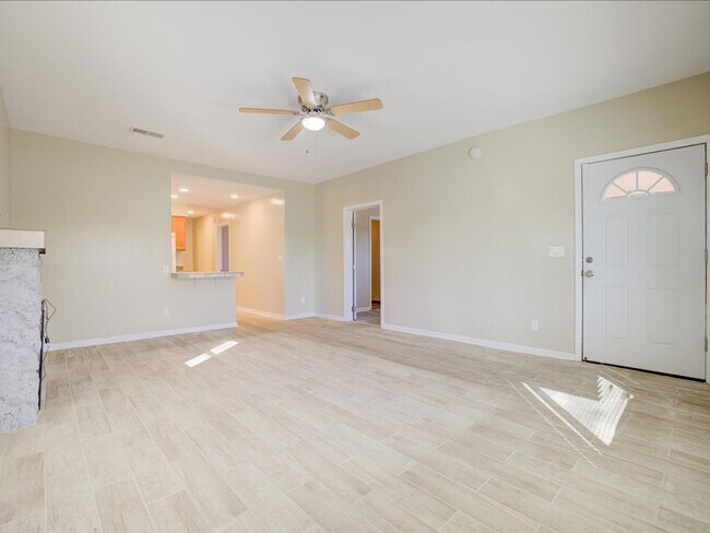 Foto del edificio - 1421 N Louis Ave
