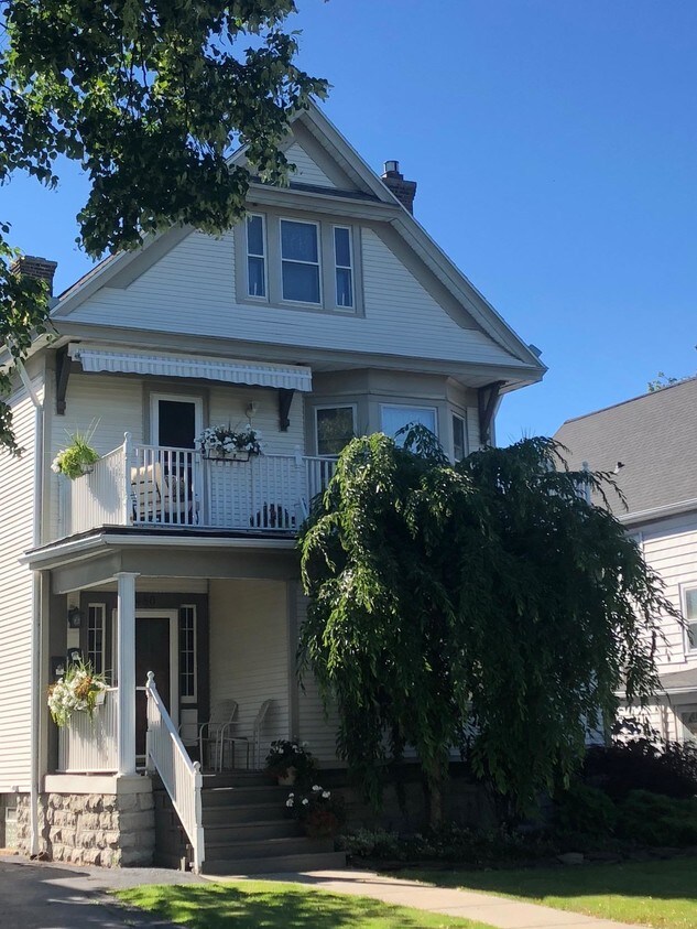 480 Woodward Ave Buffalo, NY 14214 Alquileres en Buffalo, NY