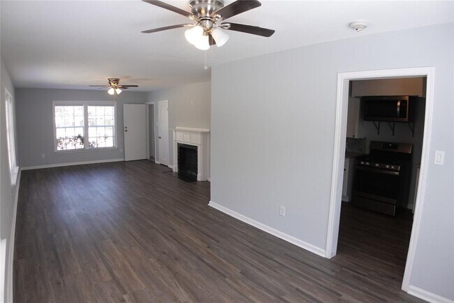 Building Photo - 3320 Blodgett St
