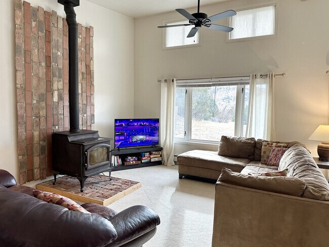 Foto del edificio - 783 Montana 2-SI ID1051216P