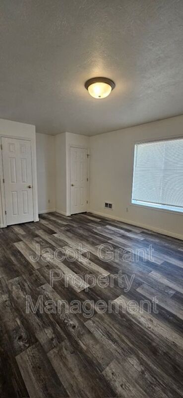 Foto del edificio - 185 Stockham Dr