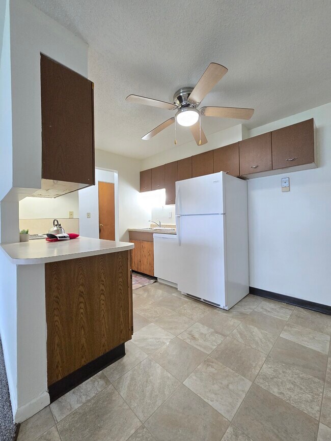 ¡Apartamento de 2 habitaciones disponible hoy por $859! - 502 13th St SE