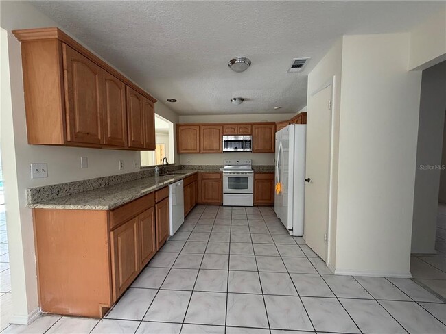 Building Photo - 537 Starstone Dr