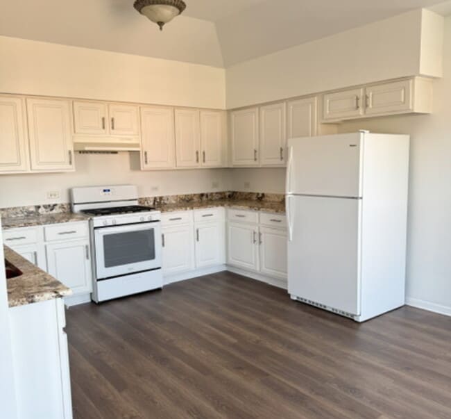 Foto del edificio - 16600 Liberty Cir