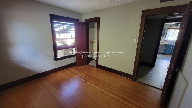 Foto del edificio - Belford Ave 360 (f)