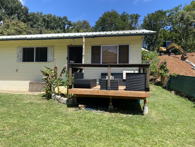 Front deck - 4660 Hauaala Rd