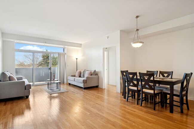 Building Photo - 77 N Quentin Rd