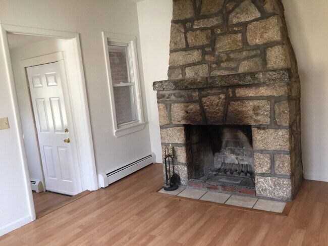 livingroom with fireplace - 61 Lake Dr