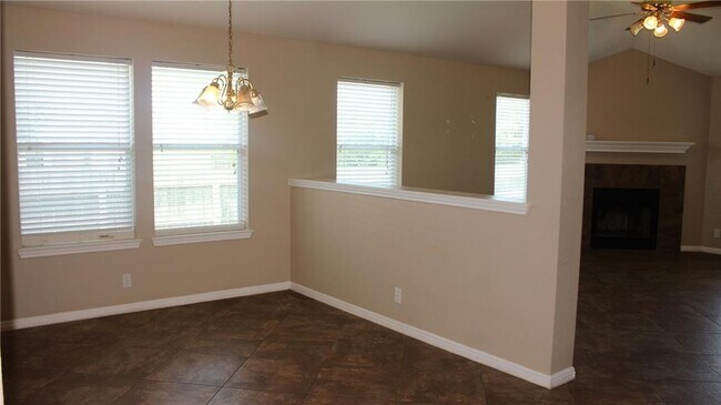 Building Photo - 5500 Catsby Ct