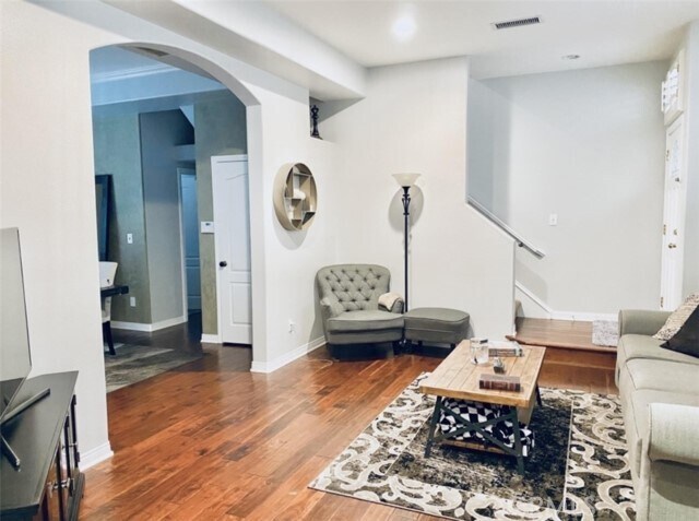 Foto del edificio - 5242 Vesper Ave