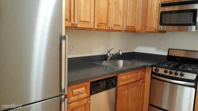 Building Photo - Studio, 1 bath Apartment - 1275 3rd Ave