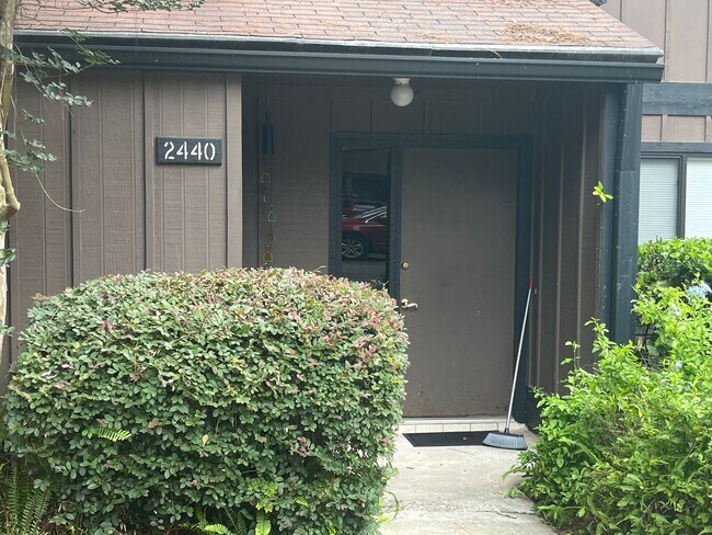 Foto del edificio - 2440 NW 45th Ln