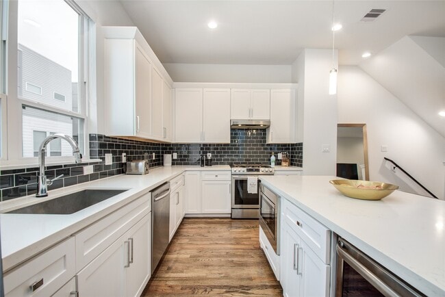 Foto del edificio - 2717 Eado Grove Ln