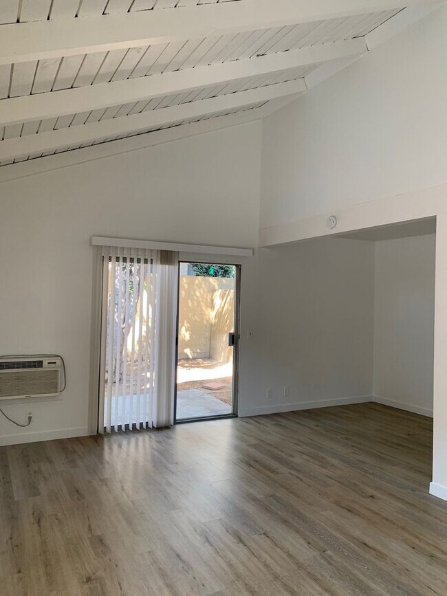 Foto del edificio - 14209 Syracuse St