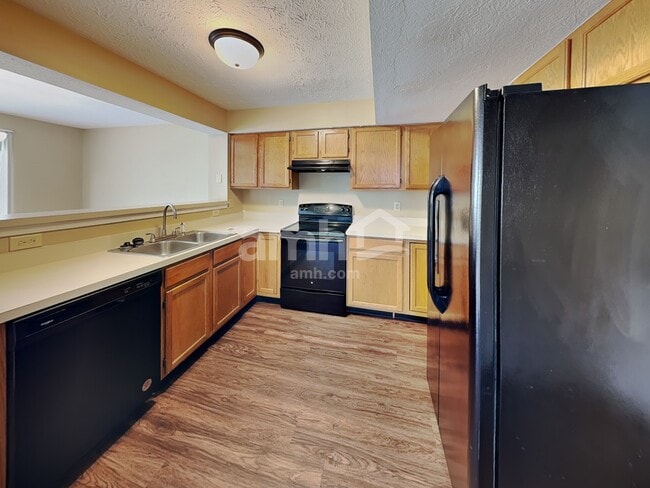 Building Photo - 6055 Polonius Ct