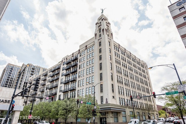 Foto principal - 758 N Larrabee St
