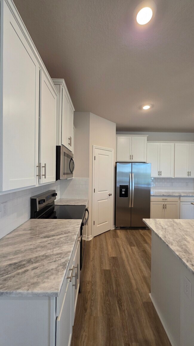 Foto del edificio - 642 157th Ct E