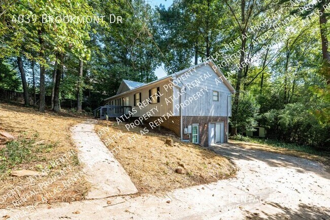 Foto del edificio - 4039 Brookmont Dr