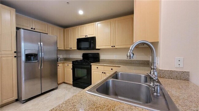 Building Photo - 2305 Watermarke Pl