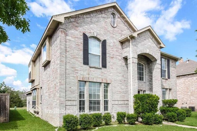 Foto del edificio - 817 Longleaf Dr