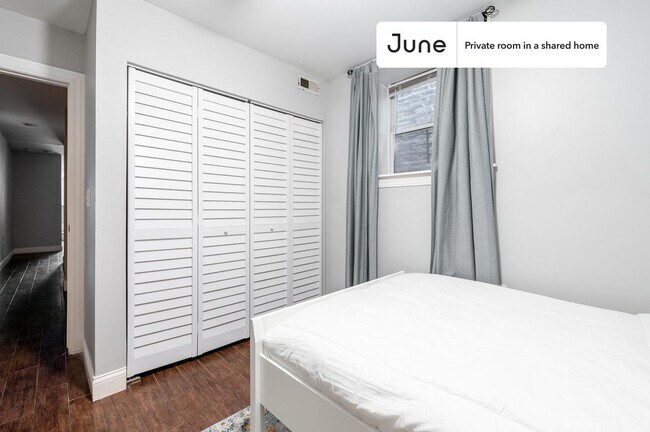 Foto del edificio - Room in Shared 3 bed/2 bath home in Near West Side