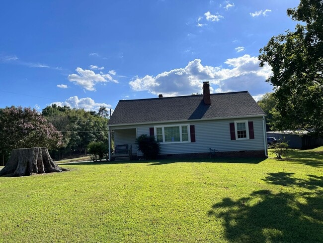 Building Photo - 2155 Lacy Holt Rd
