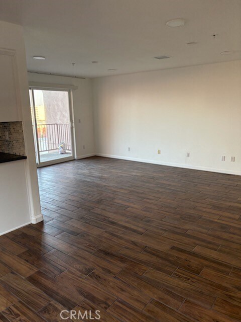 Foto del edificio - 700 N Hill Pl