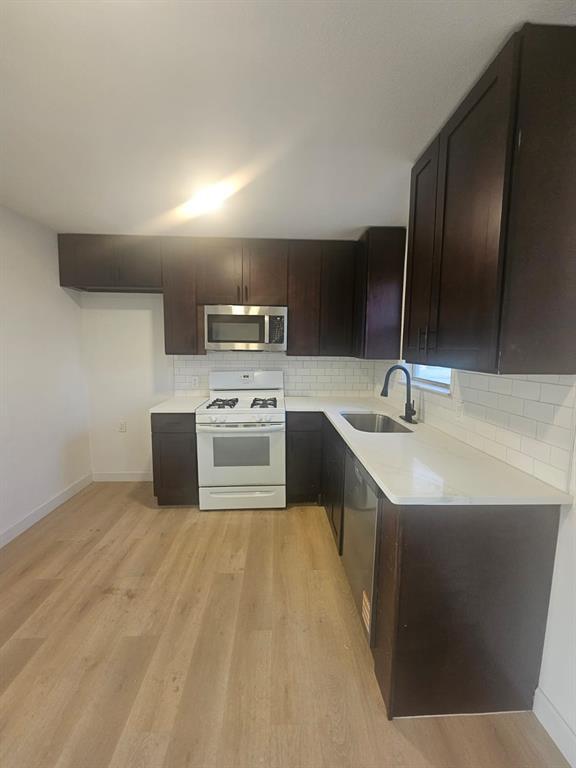 Building Photo - 1300 Hondo St