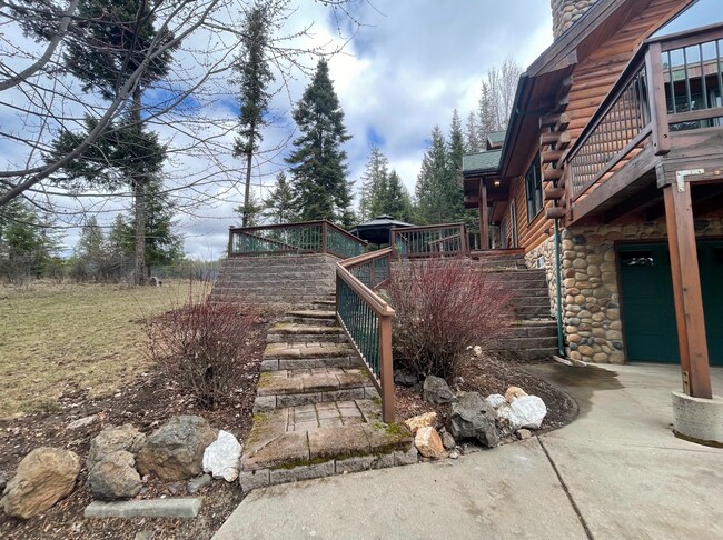 Building Photo - 13764 S Ridgeview Dr