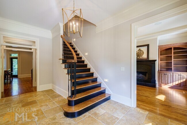 Foto del edificio - 115 Peninsula Dr