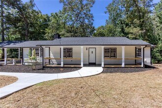 Building Photo - 2099 Scott Rd