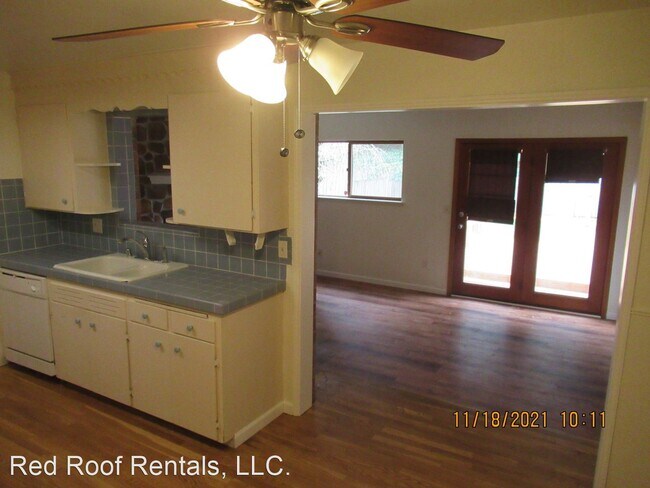 Building Photo - 2 br, 1.5 bath House - 4414 67th Ave  W
