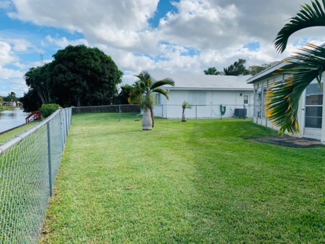 Building Photo - 7402 NW 94th Ave