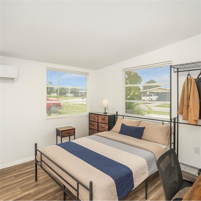 Foto del edificio - 211 Duxbury Ave