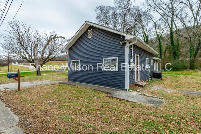 Photo - "Charming 3-Bedroom Retreat with 1050 Sq. Ft. of Cozy Living in Chattanooga!" Apartment