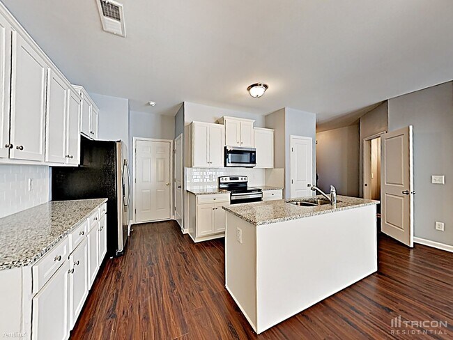 Foto del edificio - 2271 Wentworth Park Dr