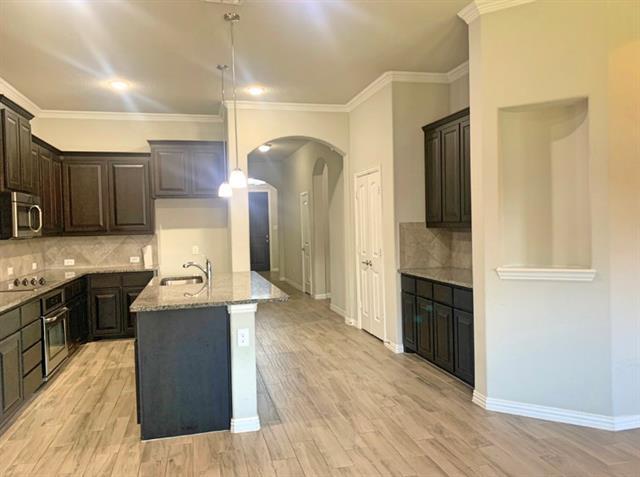 Building Photo - 2033 San Marino Ln