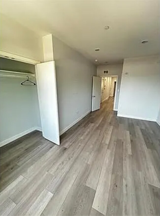 Foto del edificio - 2204 N Marshall St