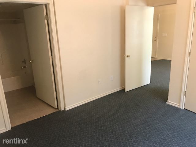 Building Photo - 1 br, 1 bath Apartment - Rosebud Apartments