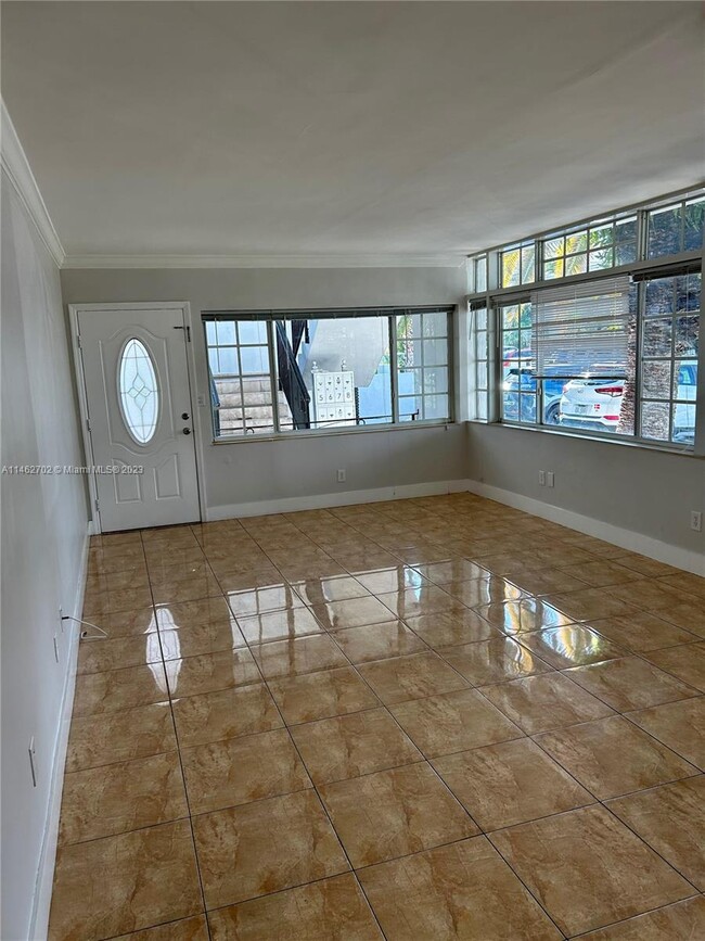 Building Photo - 1135 92nd St