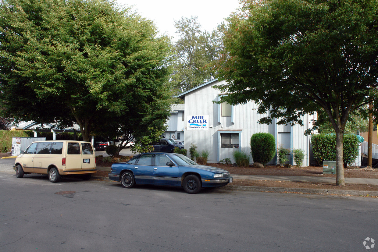 Building Photo - Mill Creek