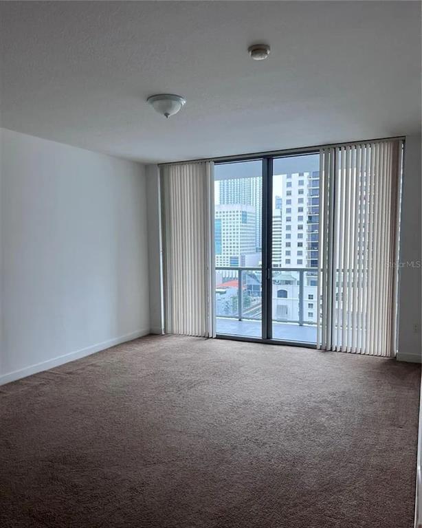 Foto del edificio - 1111 SW 1st Ave