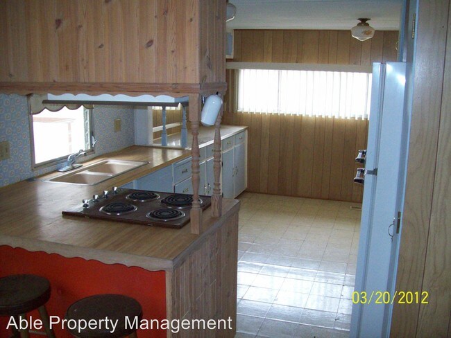 Building Photo - 14 Park Way
