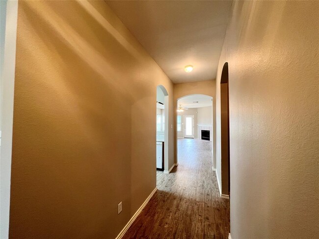 Building Photo - 111 Pecanwood N